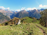 PIZZO BADILE (2044 m) ad anello colorato d’autunno da Piazzatorre-28ott24- FOTOGALLERY